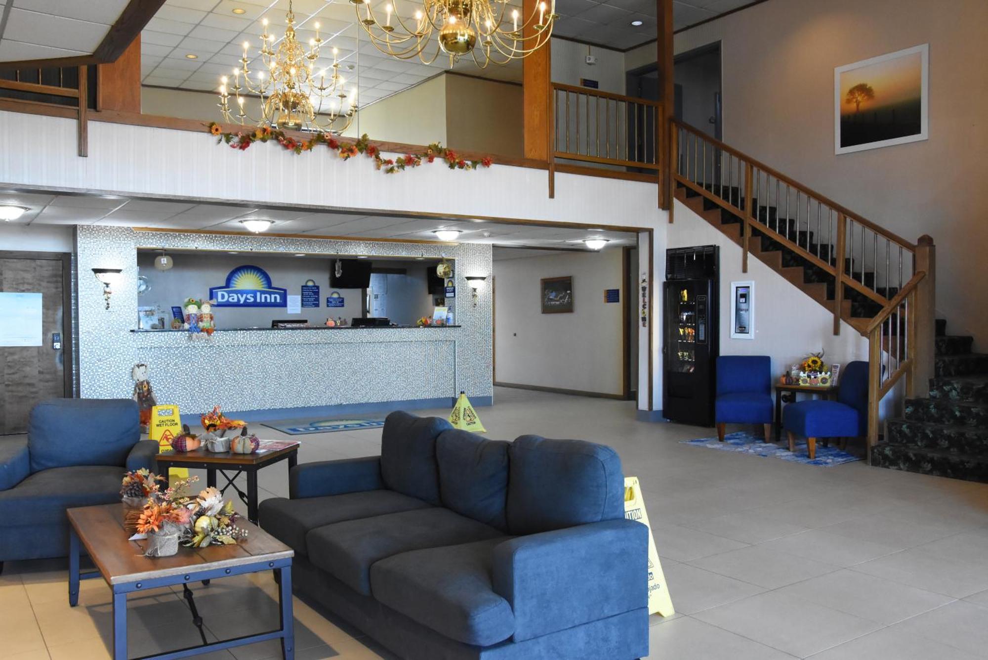 Days Inn By Wyndham Madisonville Bagian luar foto
